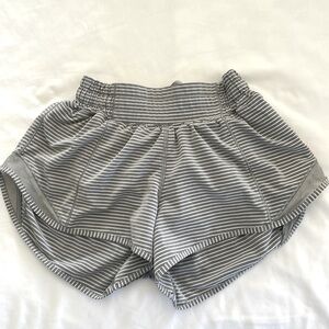 Lululemon Hotty Hot 2.5 in shorts, grey/white striped